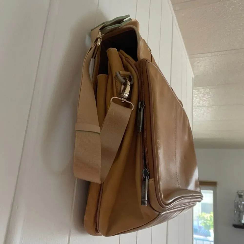 Kenneth Cole New York vintage kenneth